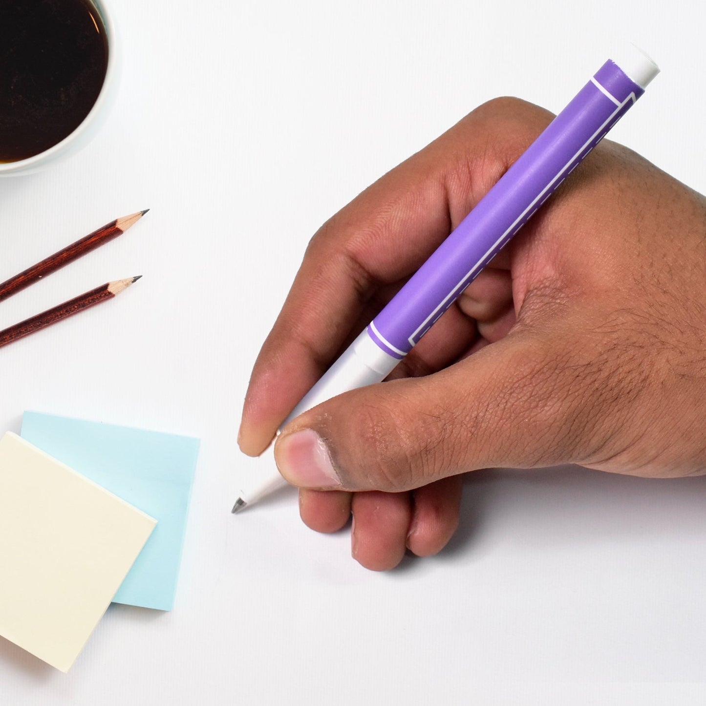 Black gel pen featuring comfortable anti-slip grip