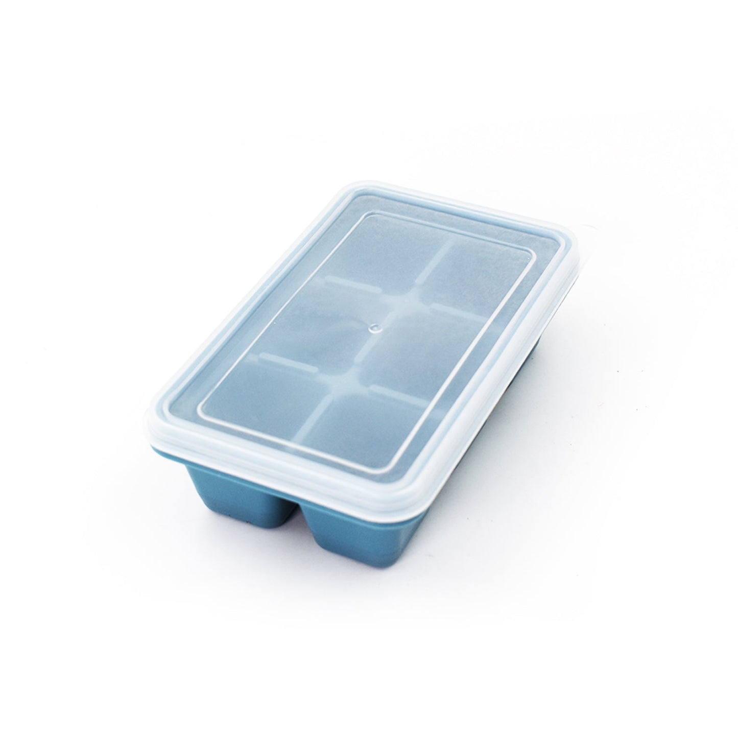 Demonstration of the flexibility of the 6-grid silicone ice tray for easy release.